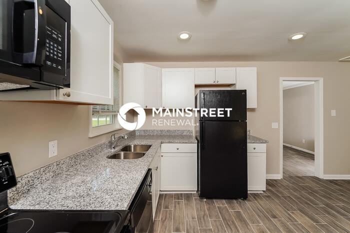 5240 Jean Dr - Photo 7 of 17