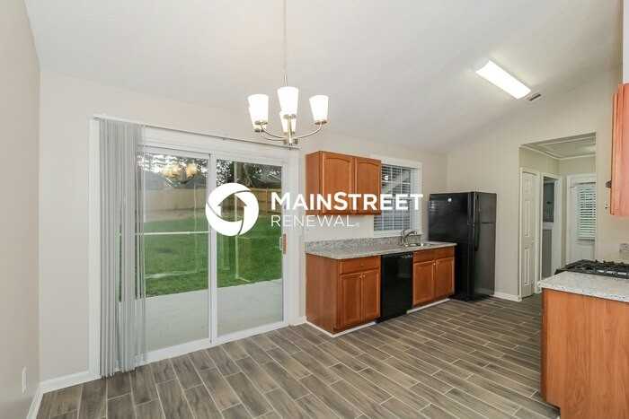 432 Wesley Park Dr - Photo 7 of 16