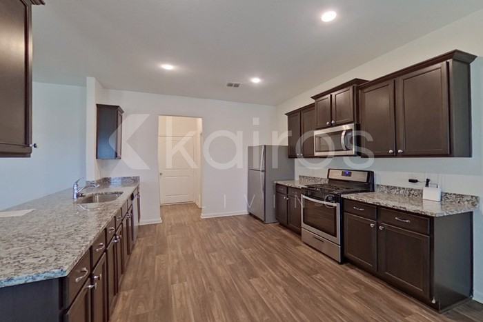 906 Shady Brk - Photo 5 of 25