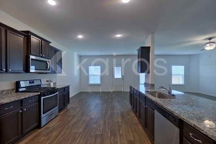 906 Shady Brk - Photo 6 of 25