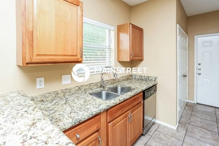 1512 Yellowbird Ct - Photo 5 of 17