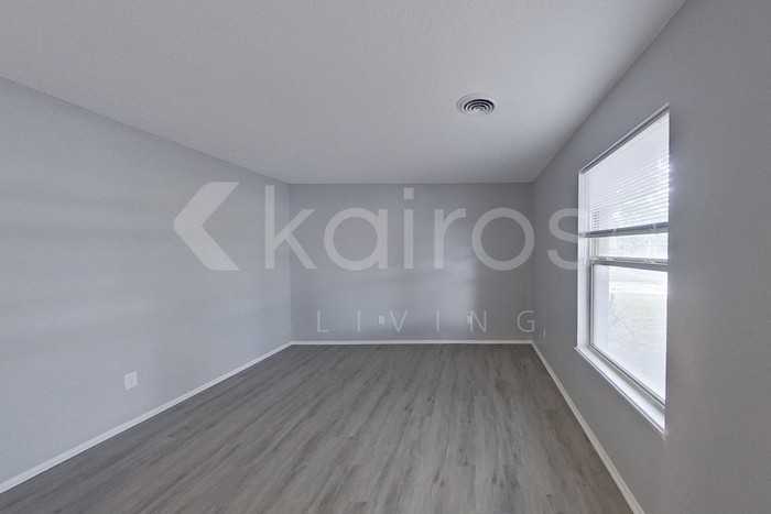 5101 Harvard St - Photo 2 of 18