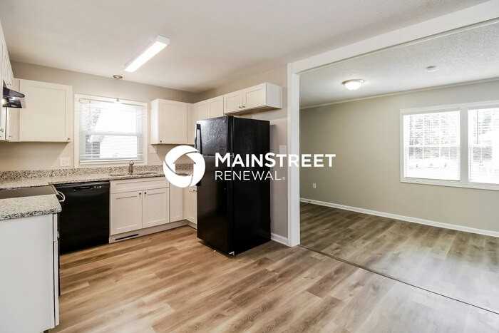 5721 Friendswood Dr - Photo 7 of 16