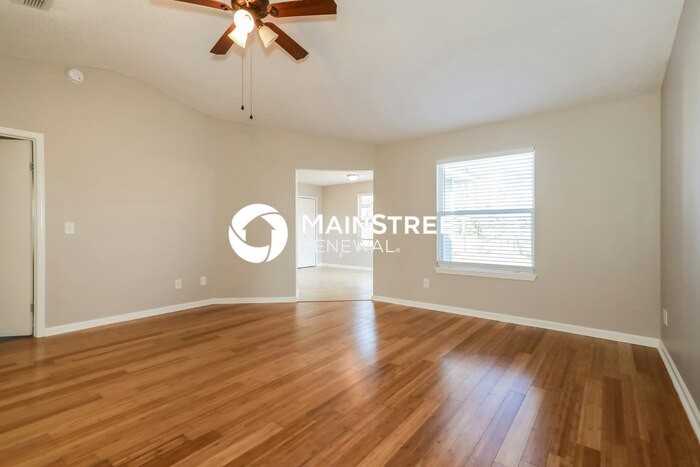 3188 Ryans Ct - Photo 4 of 16