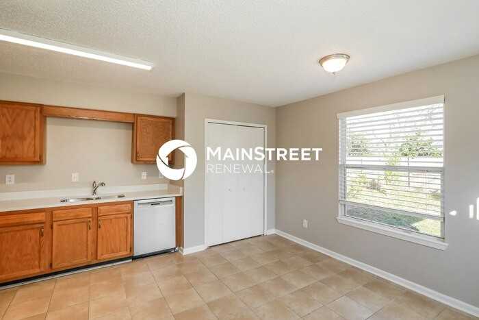 3188 Ryans Ct - Photo 6 of 16