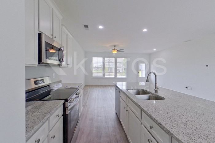 308 Silver Maple Ln - Photo 7 of 23