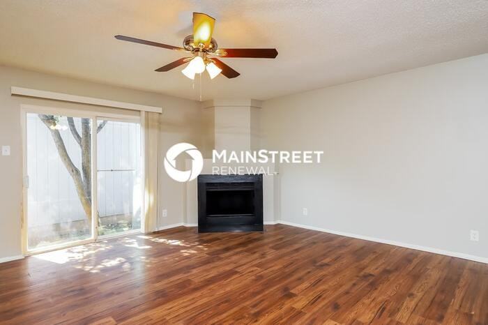 6846 Columbia Ridge Dr - Photo 4 of 16