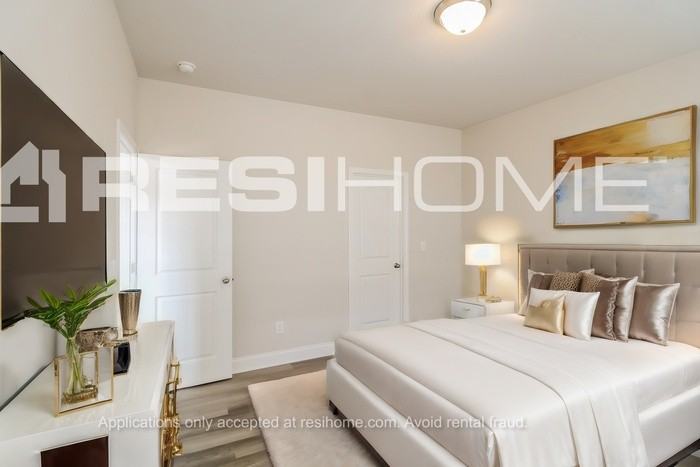 584 Quiet Cloud Dr - Photo 6 of 17