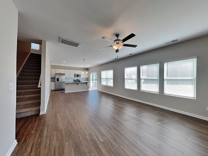 712 Pointe Andrews Dr - Photo 6 of 28