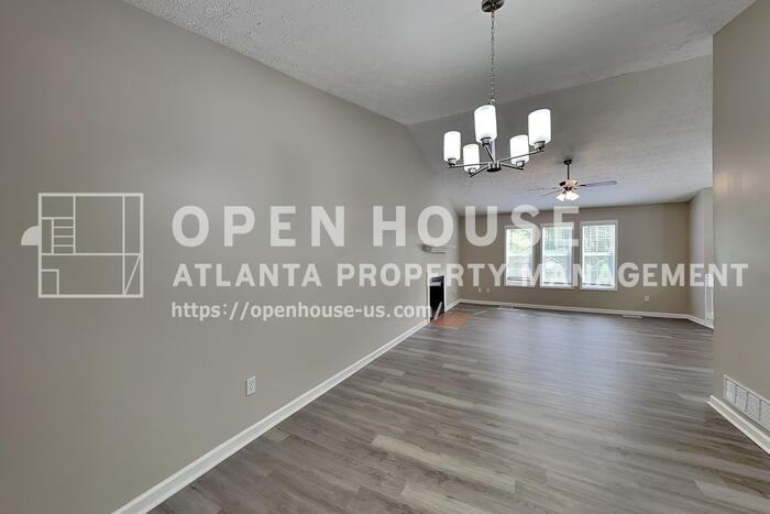 7796 Mountain Creek Way - Photo 7 of 21