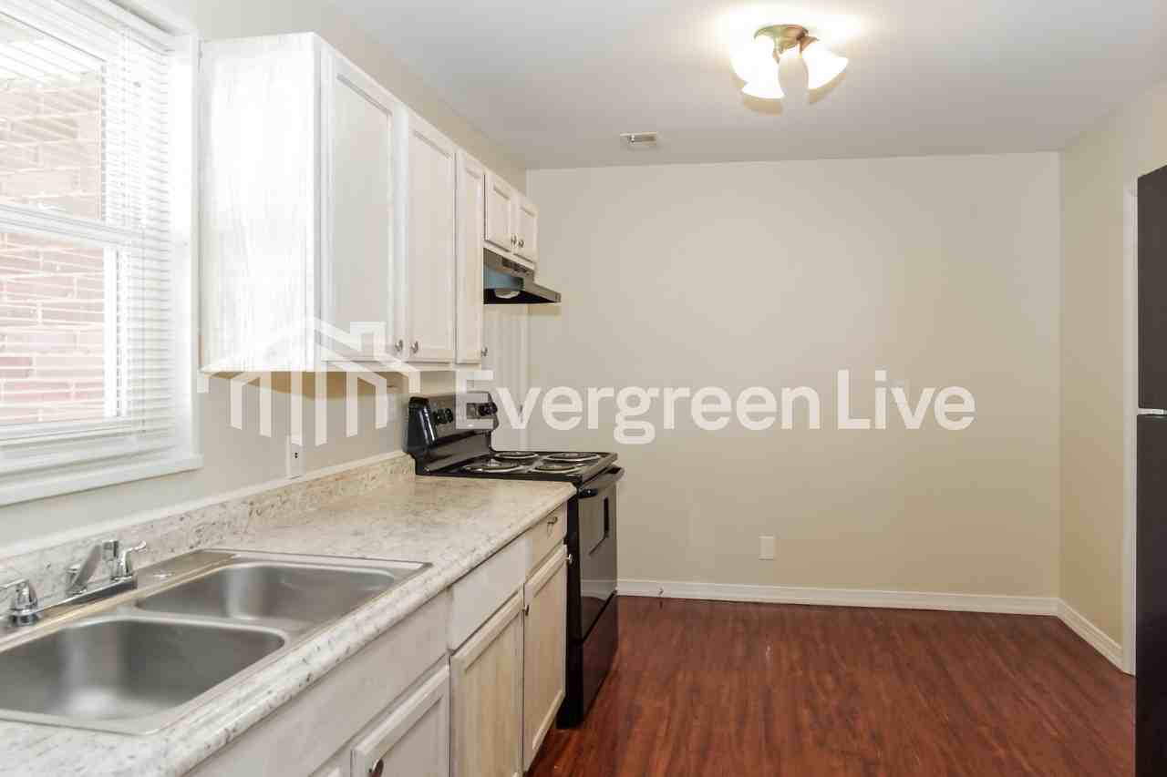 3525 Cayman Rd Sw - Photo 6 of 15