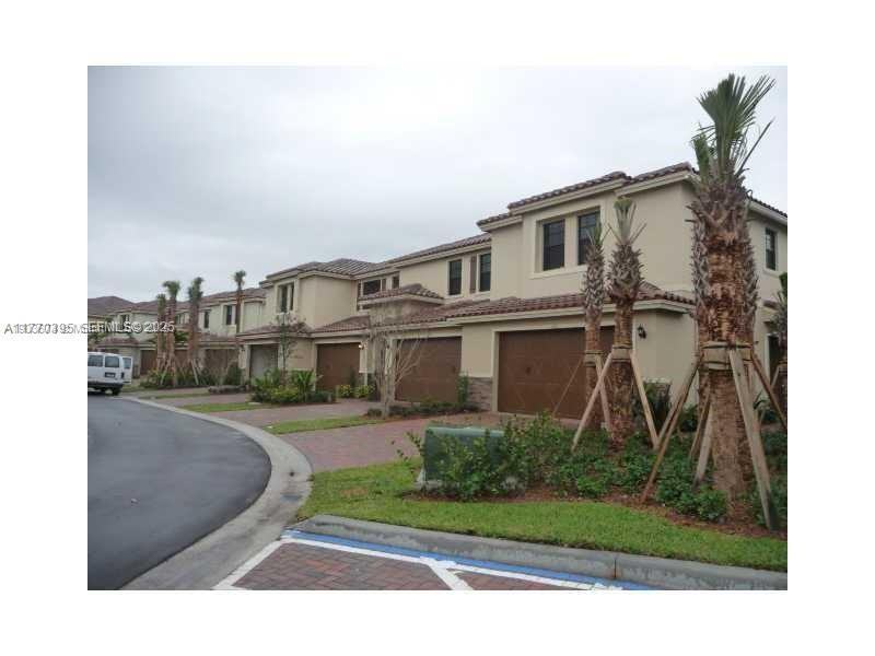 113 Riverwalk Circle West #141 - Photo 6 of 14