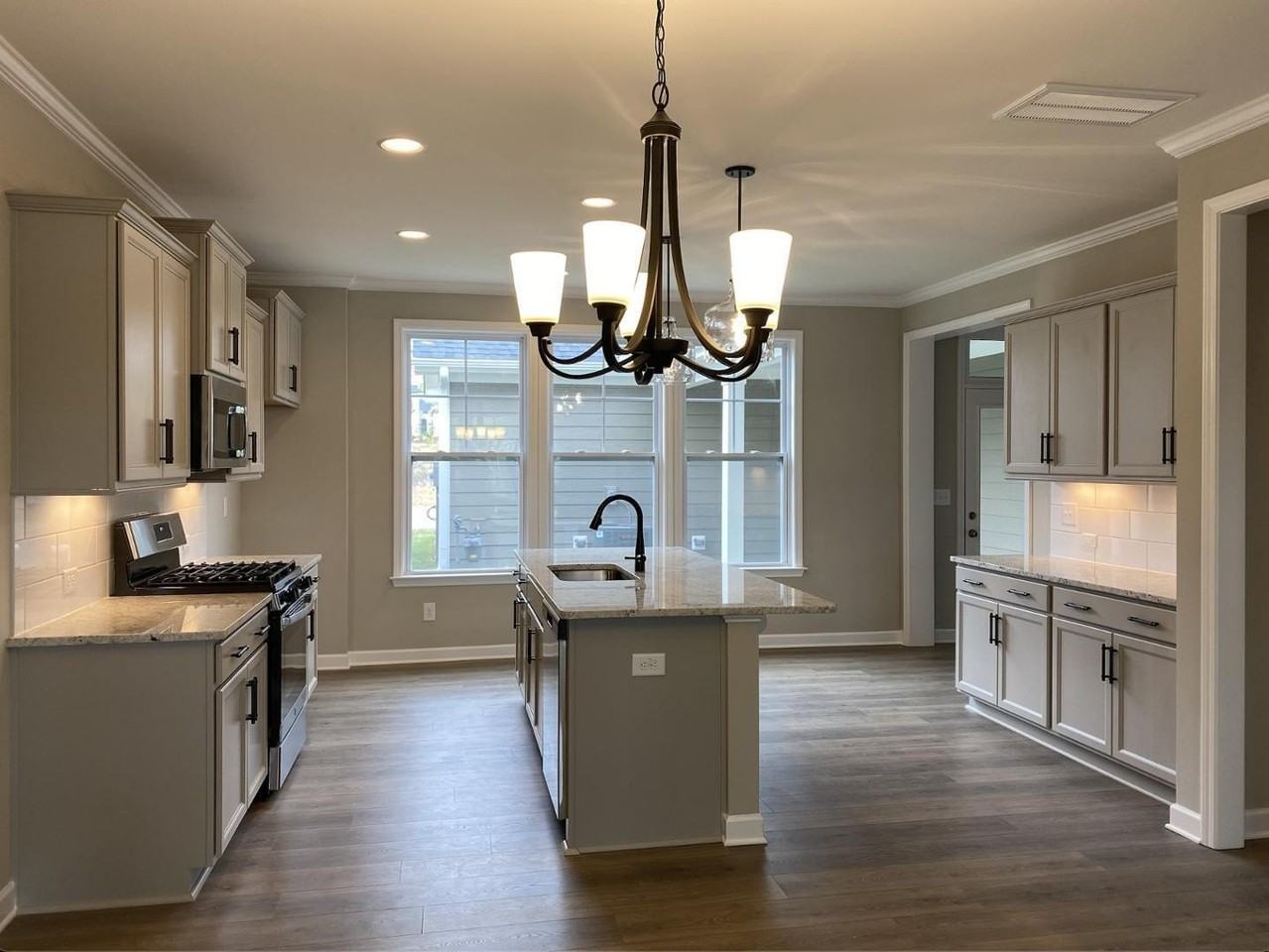 729 Carraway Garden Dr - Photo 3 of 9