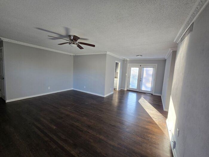 13100 Sycamore Ave - Photo 3 of 19