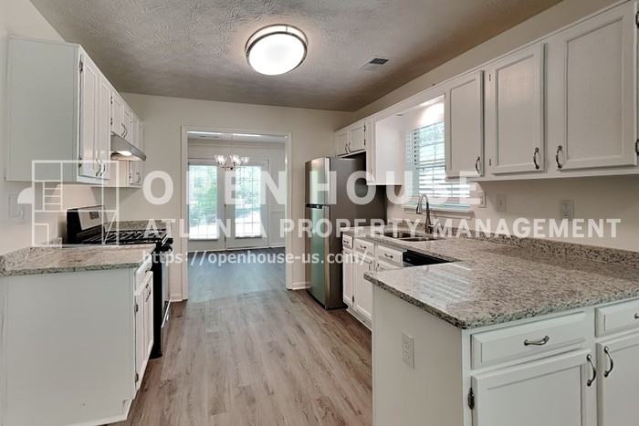 5784 Shoal Creek Dr - Photo 6 of 22