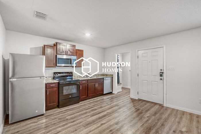 110 Plan St #A - Photo 5 of 14