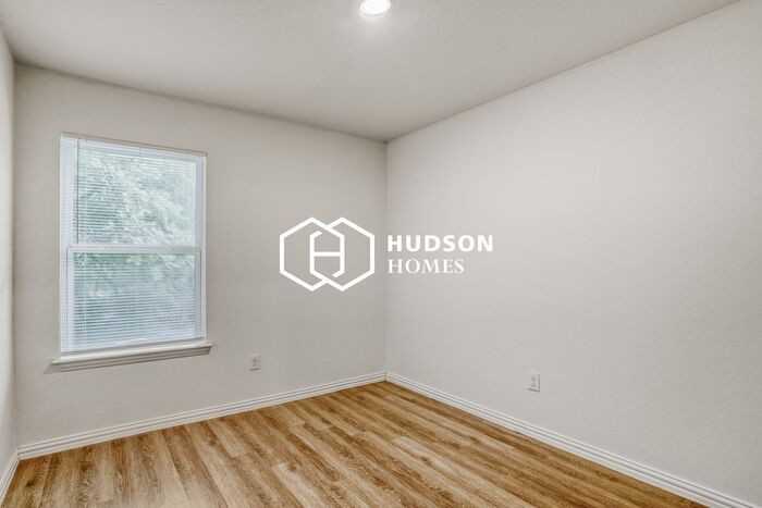 110 Plan St #A - Photo 6 of 14