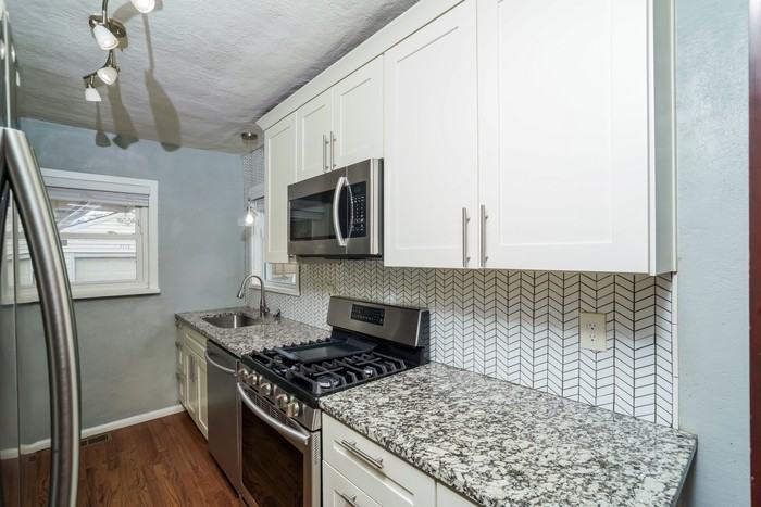 7113 Leona St - Photo 5 of 16
