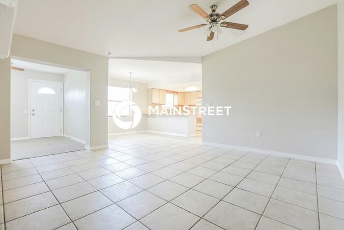 290 Crane Rd - Photo 3 of 16