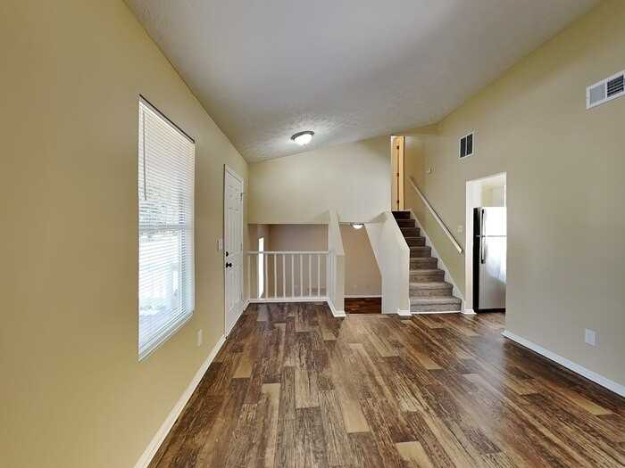 6365 Peppermill Ln - Photo 4 of 25