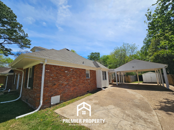 2454 Cardigan Dr - Photo 2 of 35