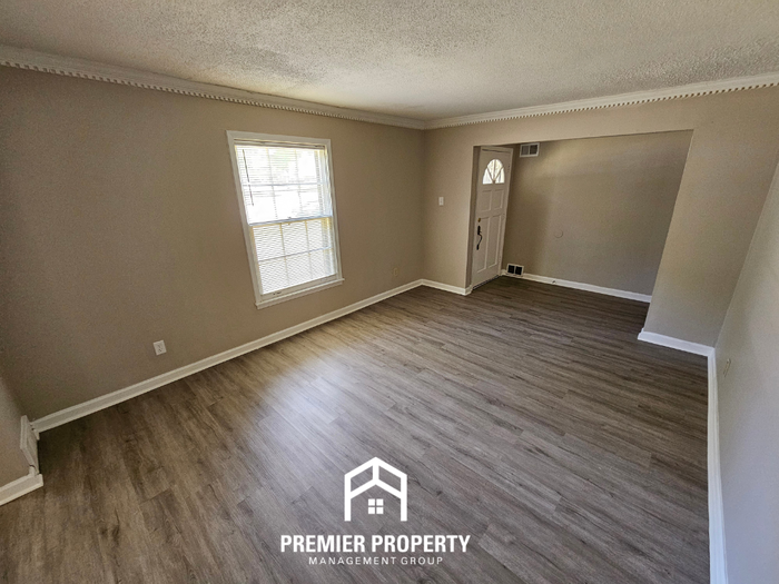 2454 Cardigan Dr - Photo 4 of 35
