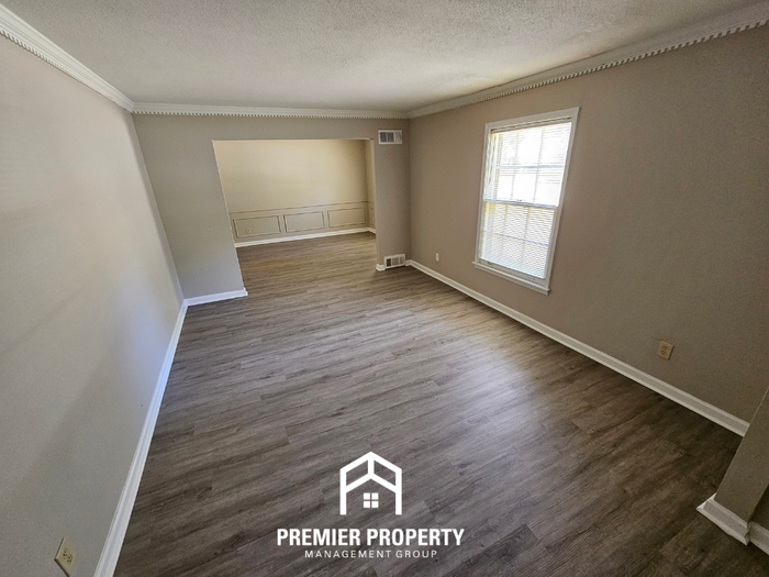 2454 Cardigan Dr - Photo 5 of 35