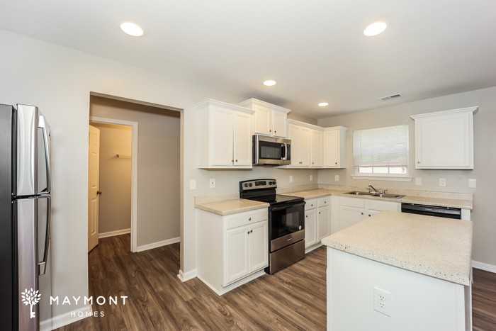 610 Dot Dr - Photo 5 of 12