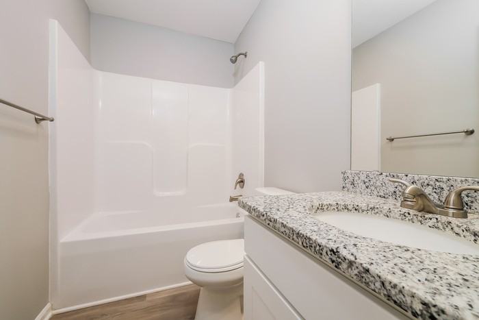 1801 Nw Hilltop Ct - Photo 5 of 16