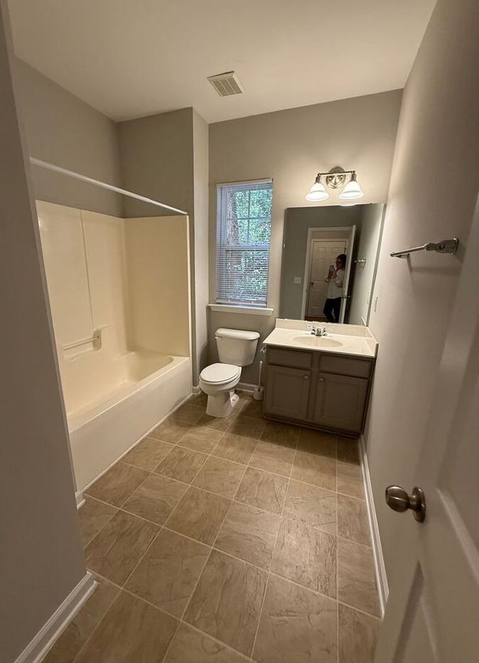 2739 Laurelcherry St - Photo 5 of 25