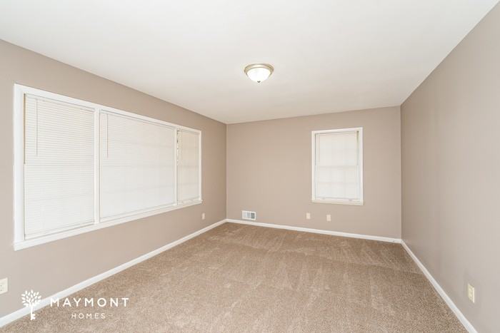 337 20th Ave Ne - Photo 5 of 12