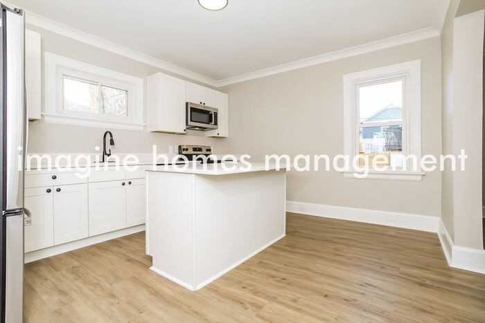 1321 Ryland Ave - Photo 5 of 22