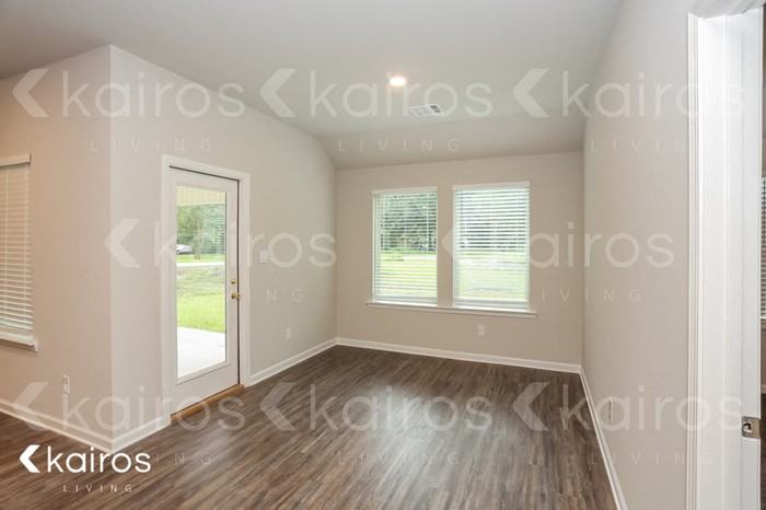 11486 Brookwood Dr - Photo 6 of 17