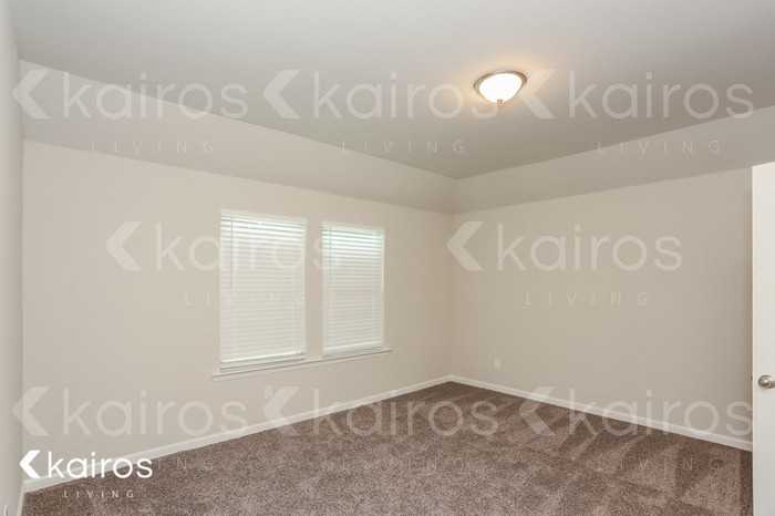 11486 Brookwood Dr - Photo 7 of 17