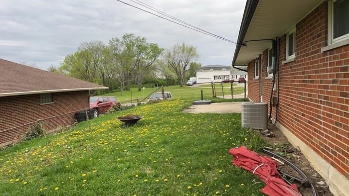 5983 Harshmanville Rd - Photo 4 of 26