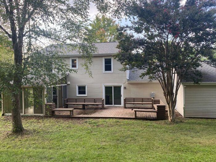 2100 Lawton Bluff Rd - Photo 2 of 28