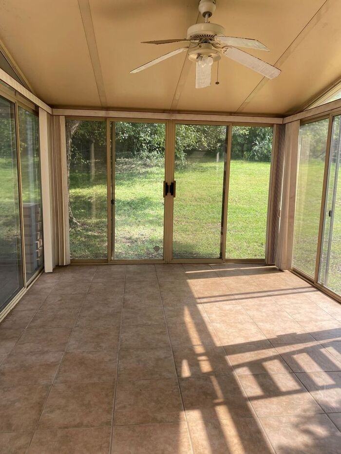 2100 Lawton Bluff Rd - Photo 3 of 28