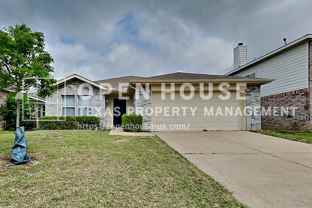 1016 Silver Spur Ln - Photo 1 of 1