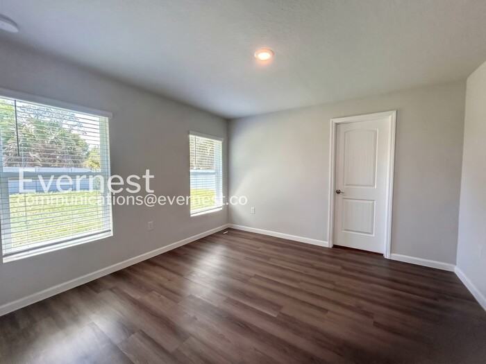 8 Round Table Ln - Photo 6 of 21