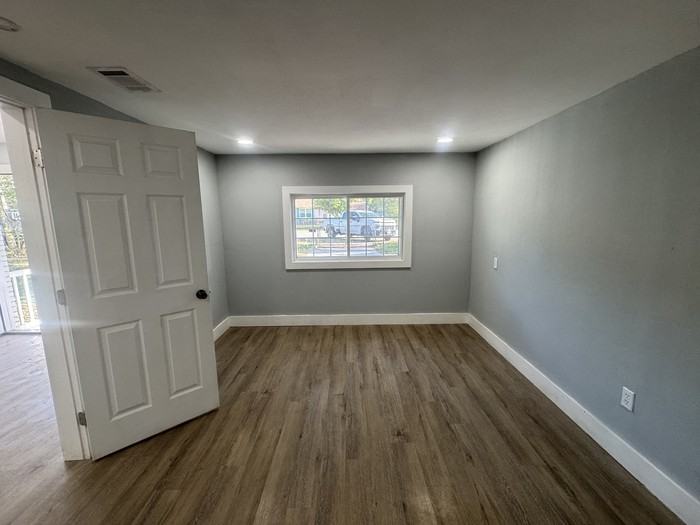 207 Milton Rd - Photo 4 of 12