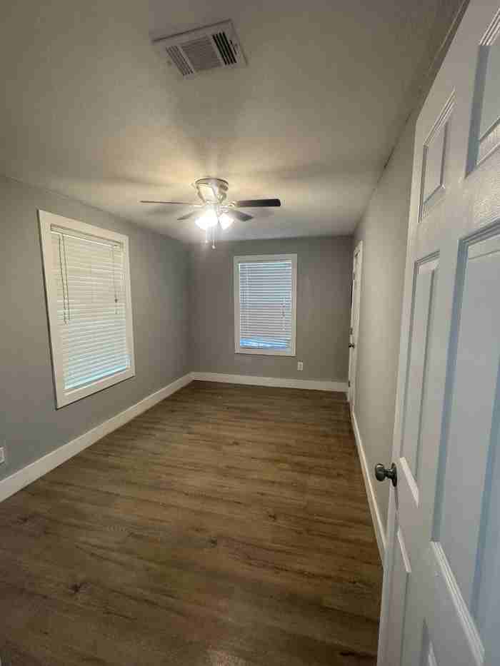 207 Milton Rd - Photo 7 of 12