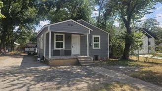 7956 Hull Ave - Photo 1 of 1