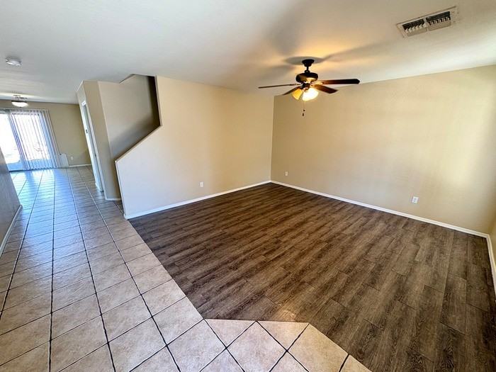 10606 W Zak Rd - Photo 3 of 35