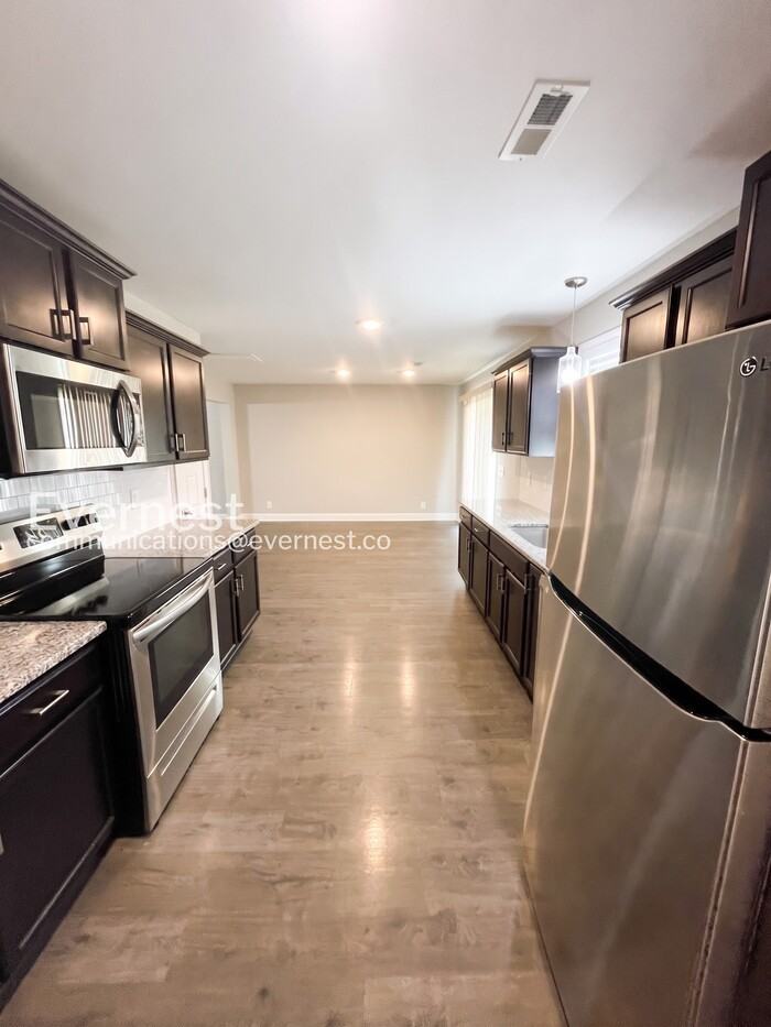 222 Notgrass Rd - Photo 6 of 31