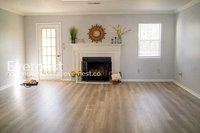 4809 Brighton Ln - Photo 5 of 22