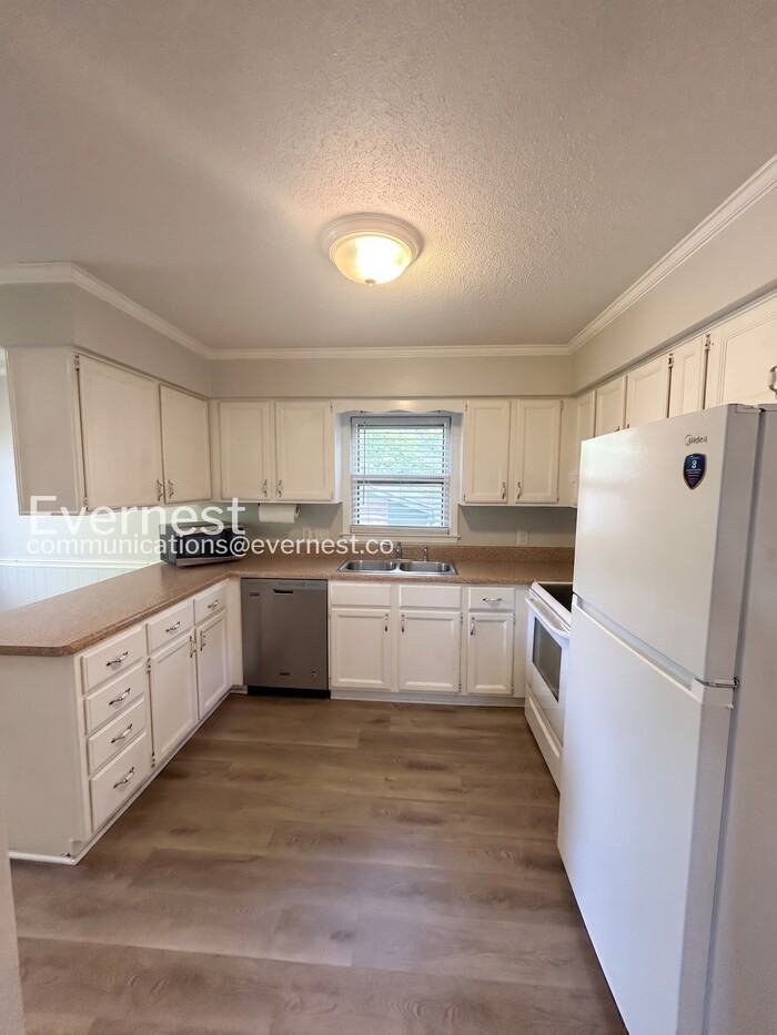 3208 Pinecrest Dr - Photo 4 of 29