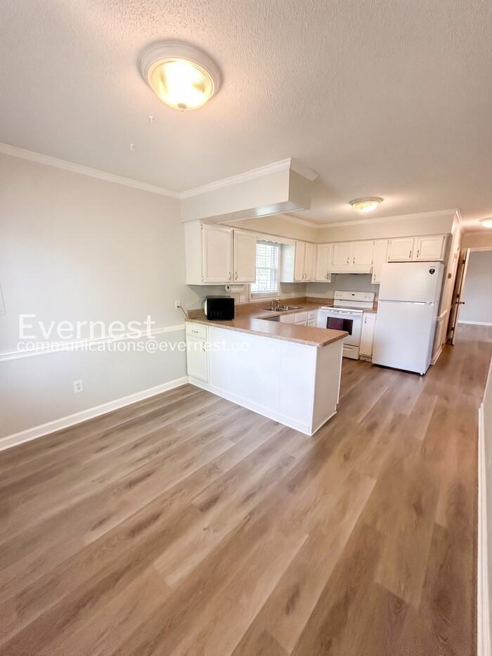 3208 Pinecrest Dr - Photo 5 of 29