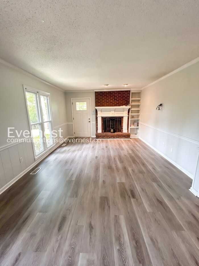 3208 Pinecrest Dr - Photo 7 of 29