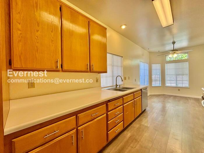 27305 Uppercrest Ct - Photo 5 of 27