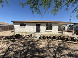 featured image of 842 W Calle Ramona